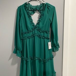 Green long sleeve dress